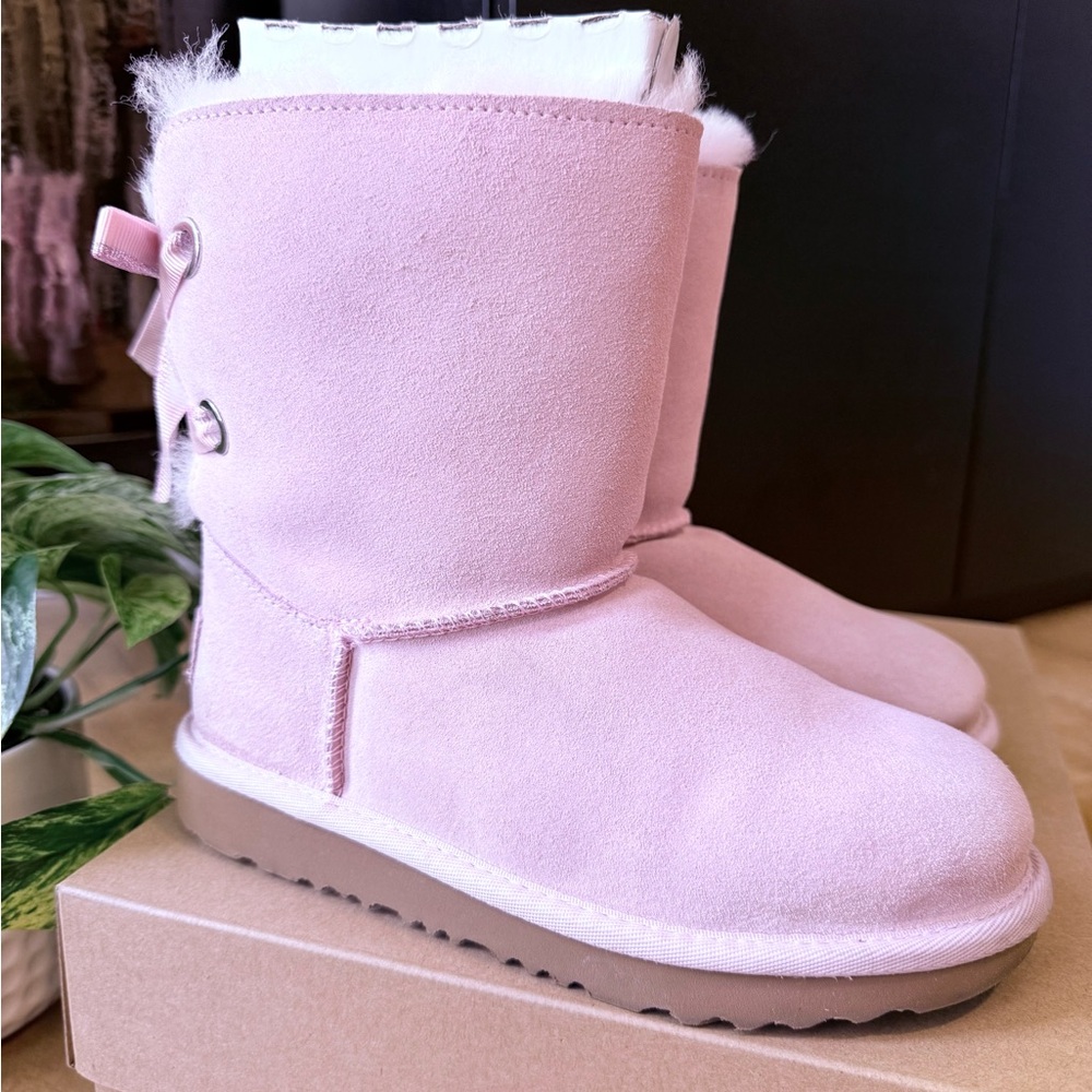 UGG Light Pink Bailey Bow II Size 2Y